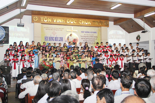 Quang Nam province: Protestant spiritual refreshment held